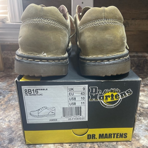 Dr. Martens Shoes | Men's Dr. Martens 8b16 Center Seam Shoes, Oxford Size 10 - Picture 2 of 9